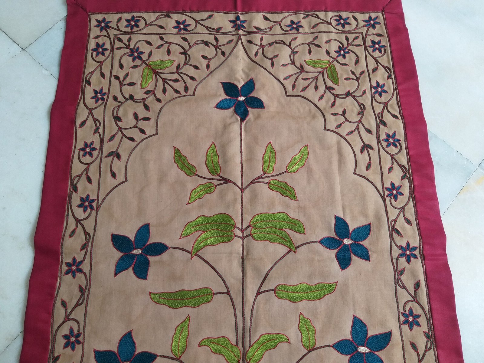 Handmade Embroidery Wallhanging Mughal Flower , Silk Wallhanging , Home Decor - Image 3