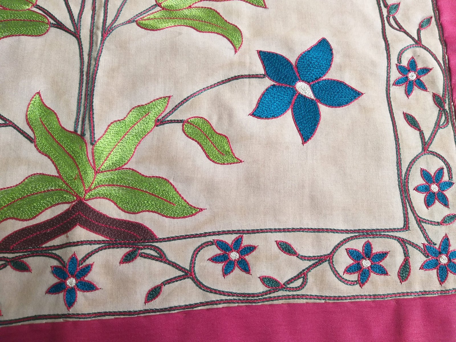 Handmade Embroidery Wallhanging Mughal Flower , Silk Wallhanging , Home Decor - Image 6