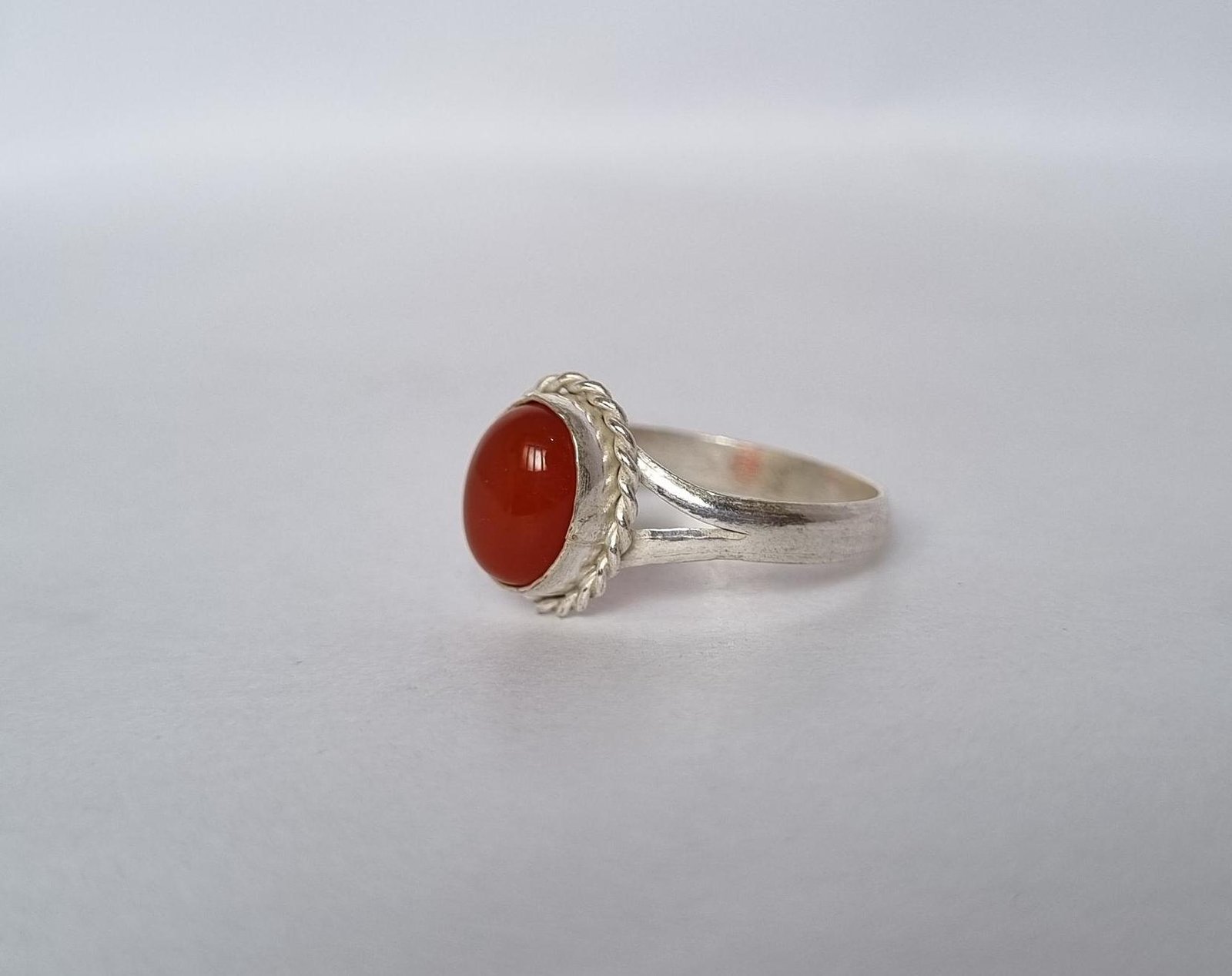 Natural Red Aqeeq (Agate) Ring, Aqeeq Ring ,Red Agate Ring, Yemeni Aqeeq Ring,aqeek Ring,Islamic Aqeeq Ring,Aqeeq Jewelry,Everyday wear Ring - Image 2