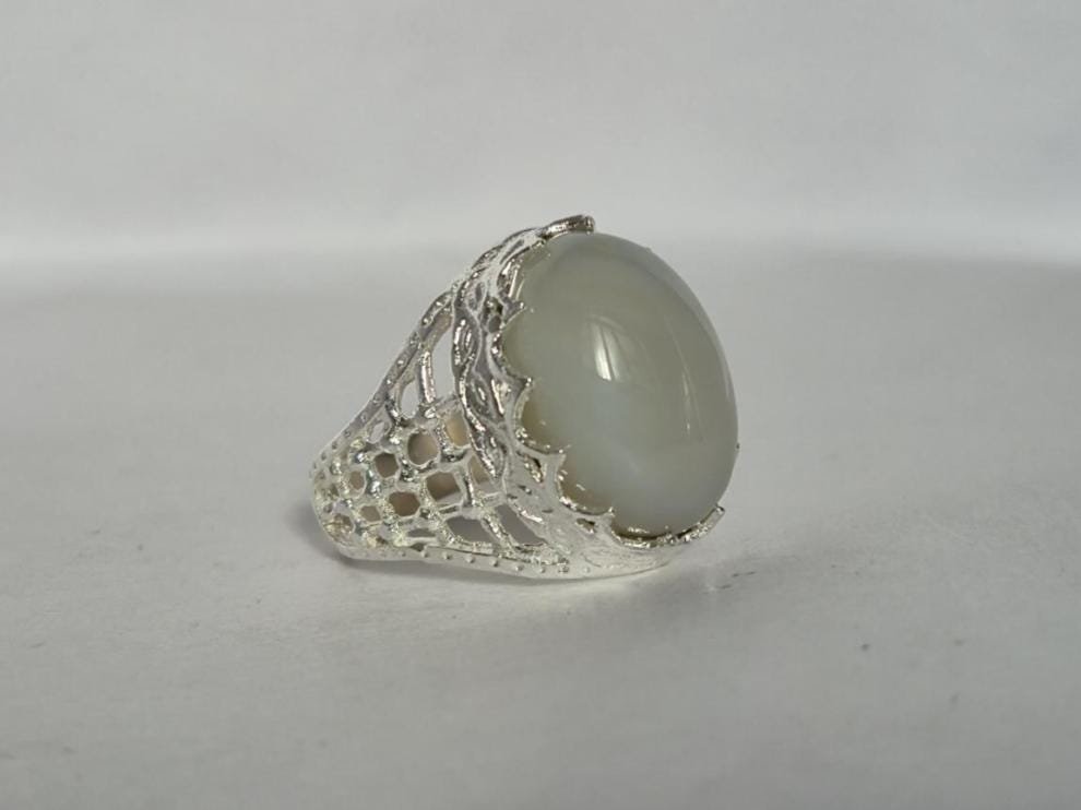 White Agate ring , agate ring ,Unique design ring, Aqeeq Ring , Unique design Ring, White Gemstone Ring,Handmade Aqeeq Ring,Handmade Jewelry