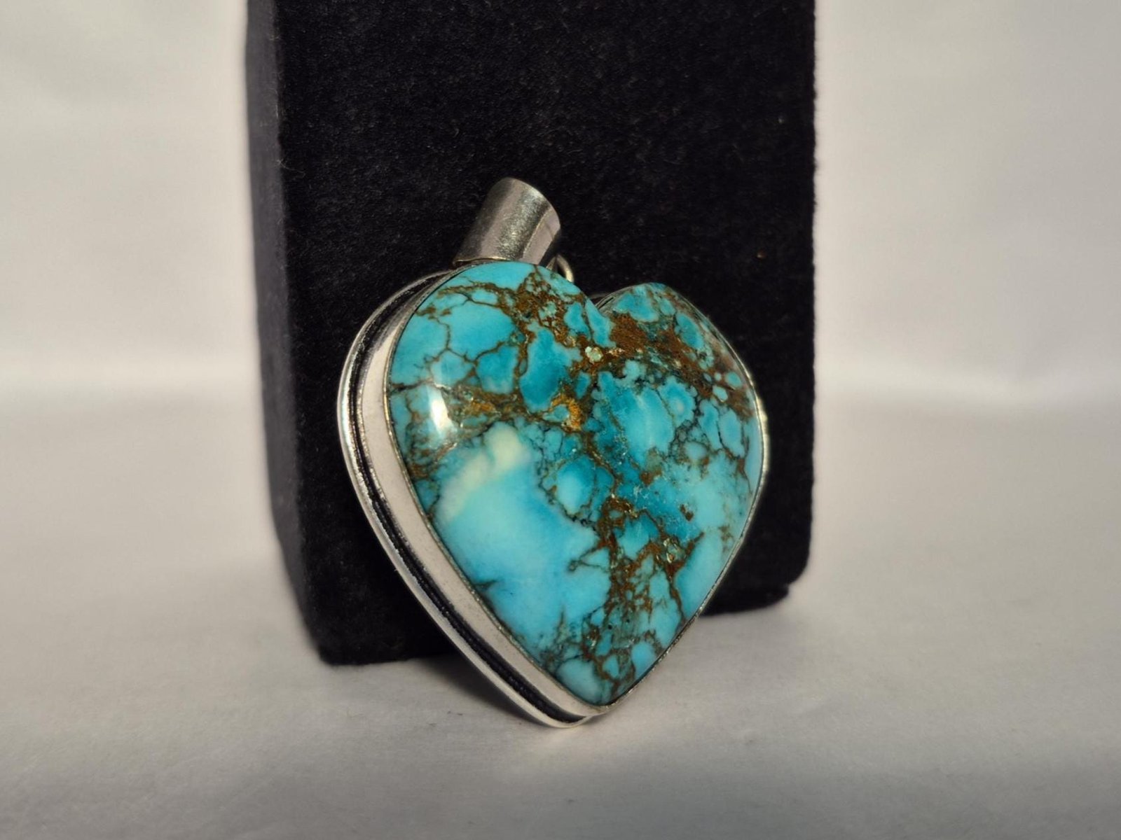 Turquoise Heart Pendant, Tibetan Turquoise Pendant, Turquoise Necklace, Gift for Her, Gift for Loved ones, Heart gemstone pendant, Gifts - Image 2