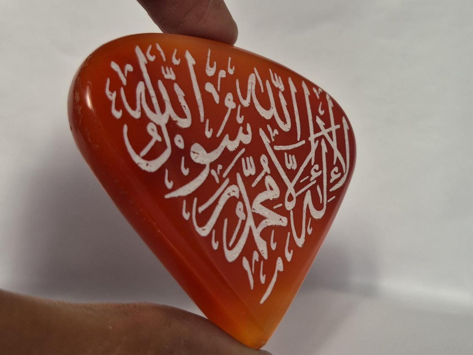 Islamic Aqeeq (Agate) Pendant, Red Aqeeq pendant,Islamic Calligraphy Engraved pendant, Islamic Necklace, Muslim Jewellery, kalima Engraved - Image 3