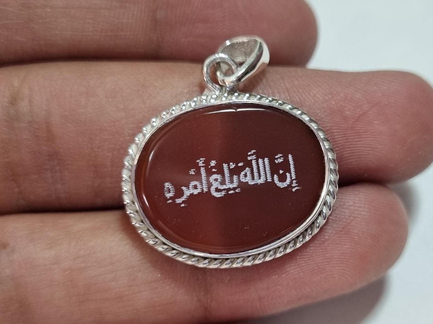 Islamic Aqeeq (Agate) Pendant, Red Aqeeq Pendant, QURAN VERSE Pendant , Islamic Jewellery, Silver Aqeeq Pendant, Islamic gifts,Red Agate - Image 4
