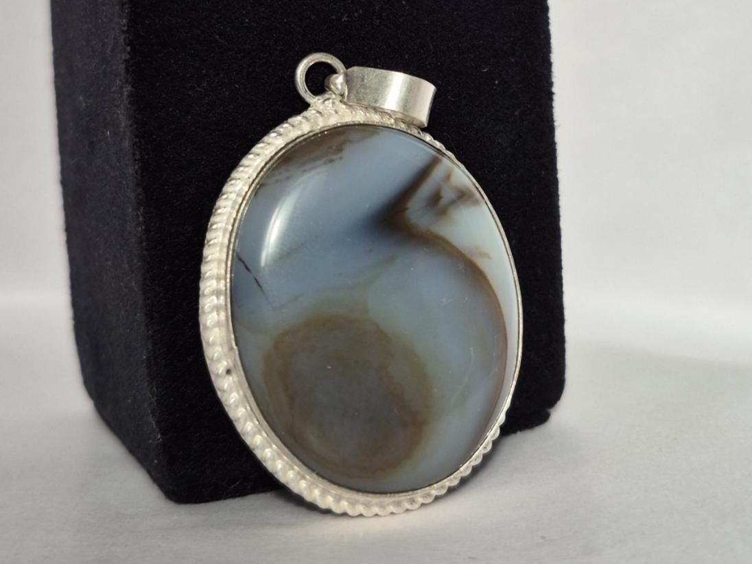 Blue Lace Agate Pendant, Agate pendant, Agate Jewelry, Gifts for her, Everyday wear pendant, Aqeeq pendant, Aqeeq Necklace, Unique jewelry