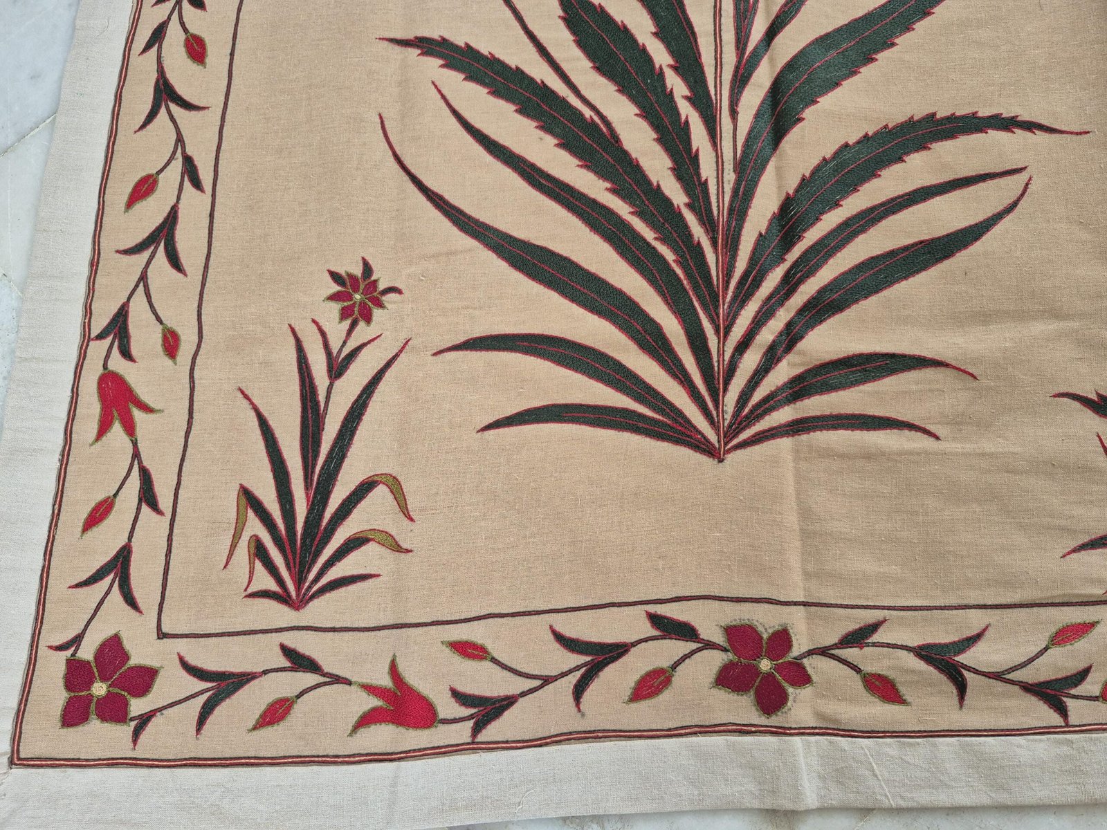 Handmade Embroidery Wall hanging, Embroidery Wall hanging, Wall decor gifts, special Handmade gifts, Handmade home decor, Mughal Tapestry - Image 10