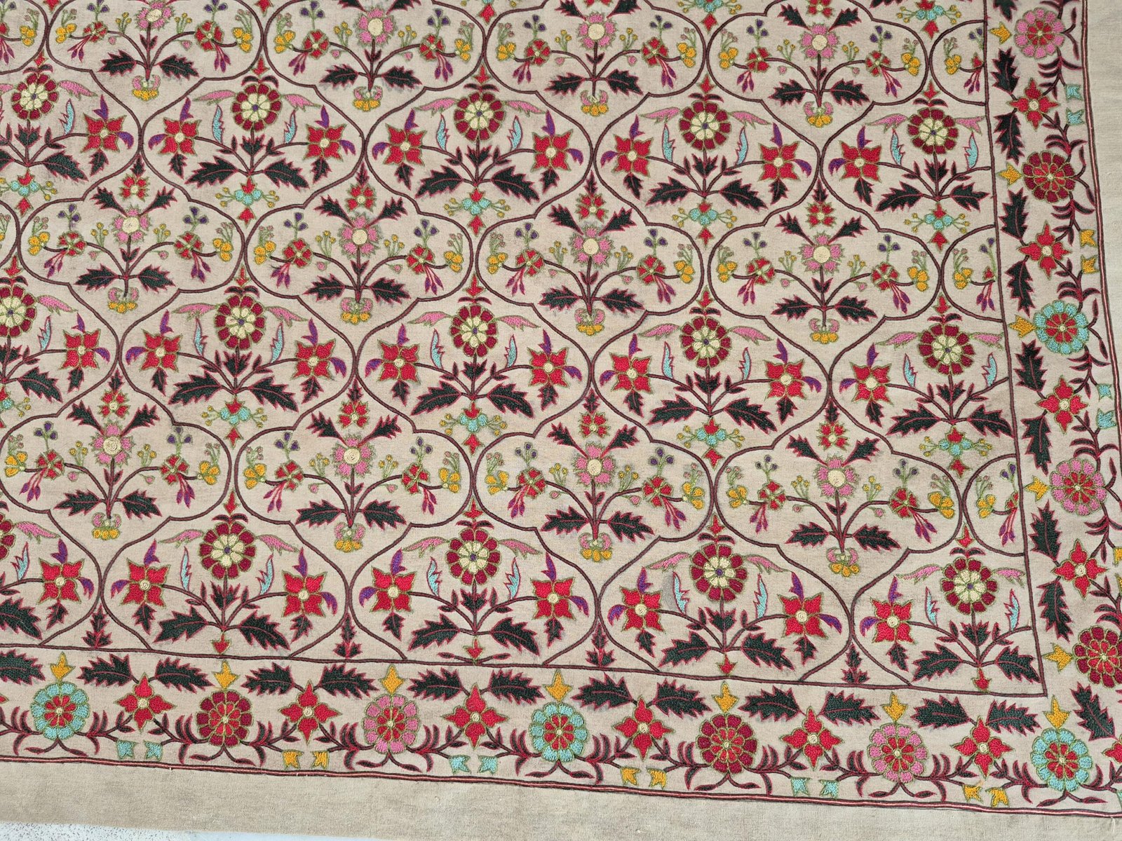 Handmade Mughal Flower Jali Embroidery Wall Hanging– Traditional Indian Floral Tapestry, Boho Jaali Wall Art, Intricate Hand-Stitched Decor. - Image 9