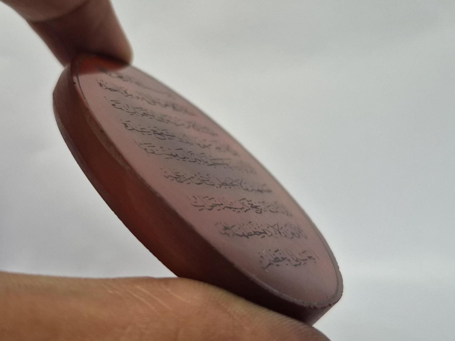 Islamic aqeek(agate) pendant with ayat ul kursi engraved, Unique Islamic Agate pendant , Yemeni Aqeeq Pendant, Red Yemeni Aqeeq - Agate . - Image 5